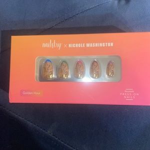 Nailstry x Nicole Washington press on nails